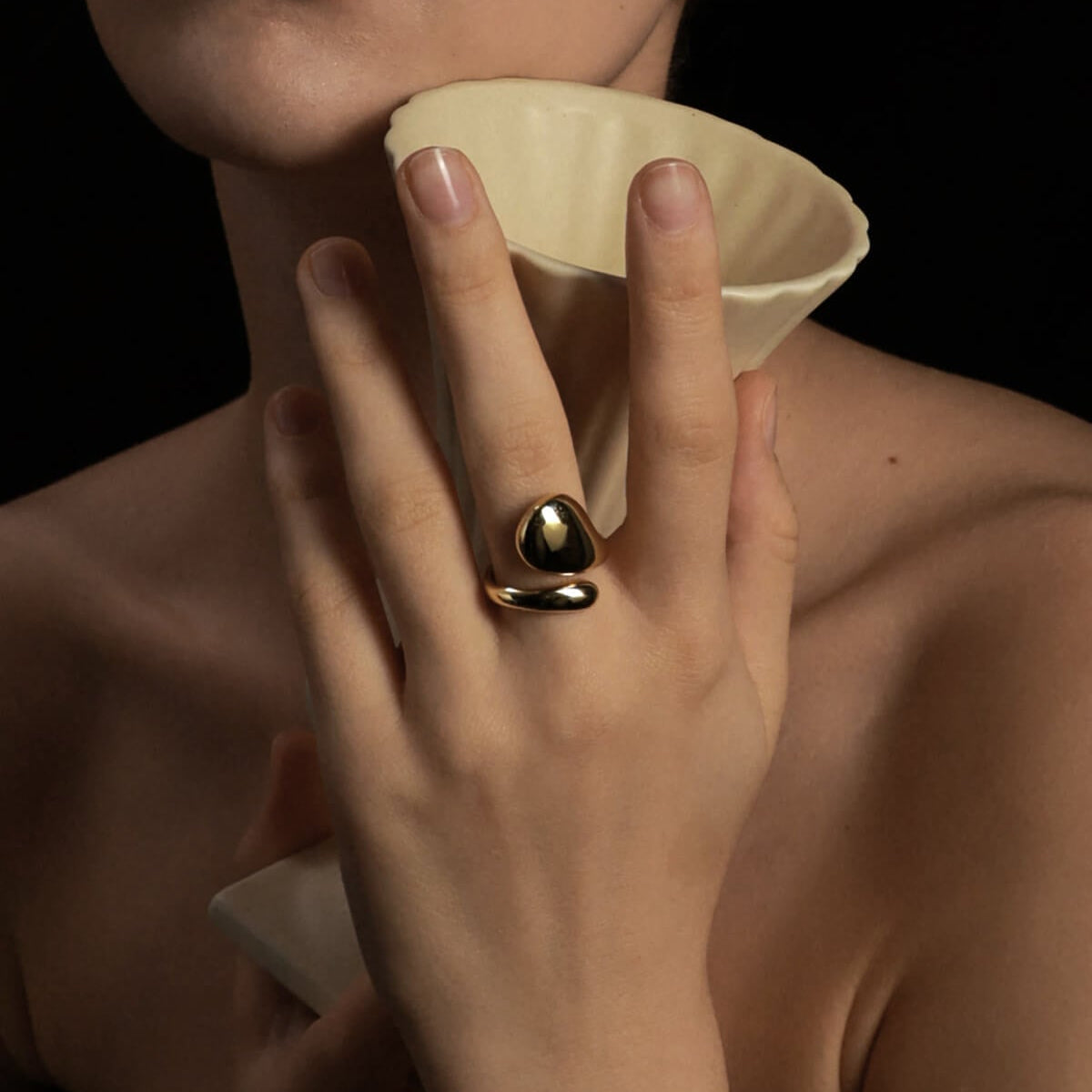 Echo of Pendulum Traces Ring