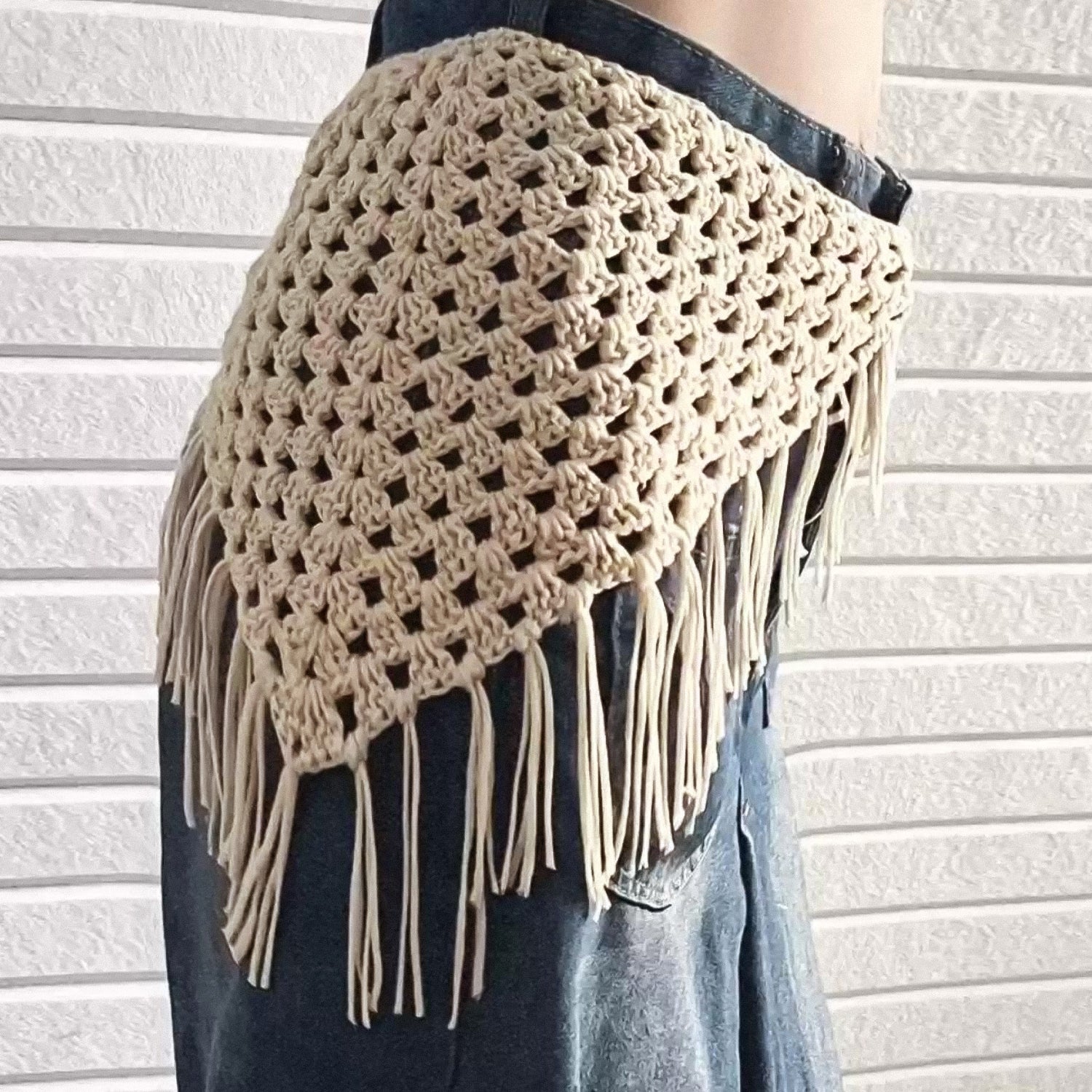 Hand-crocheted with a layered tassel triangular scarf pant curtain