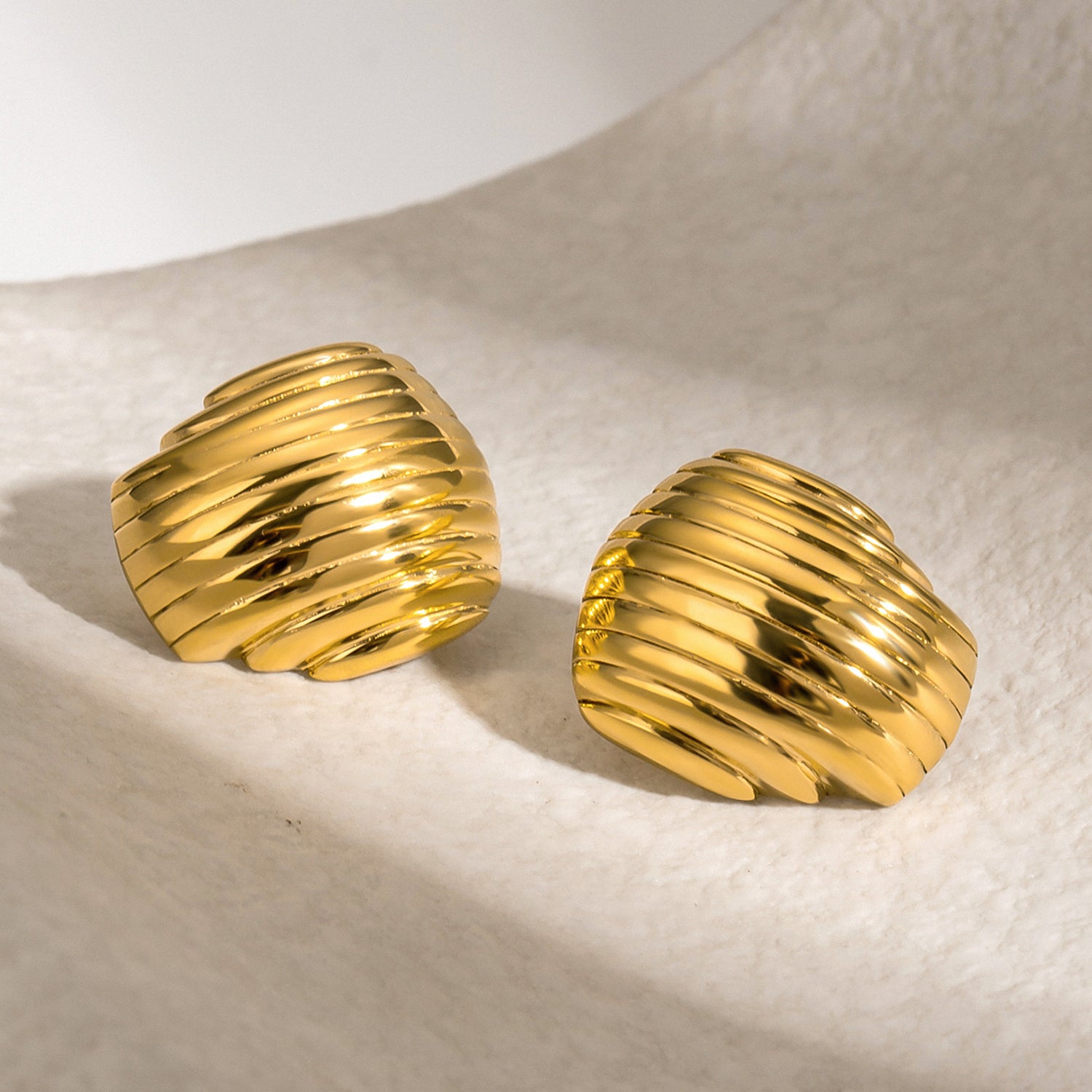 Geometric shape texture earrings