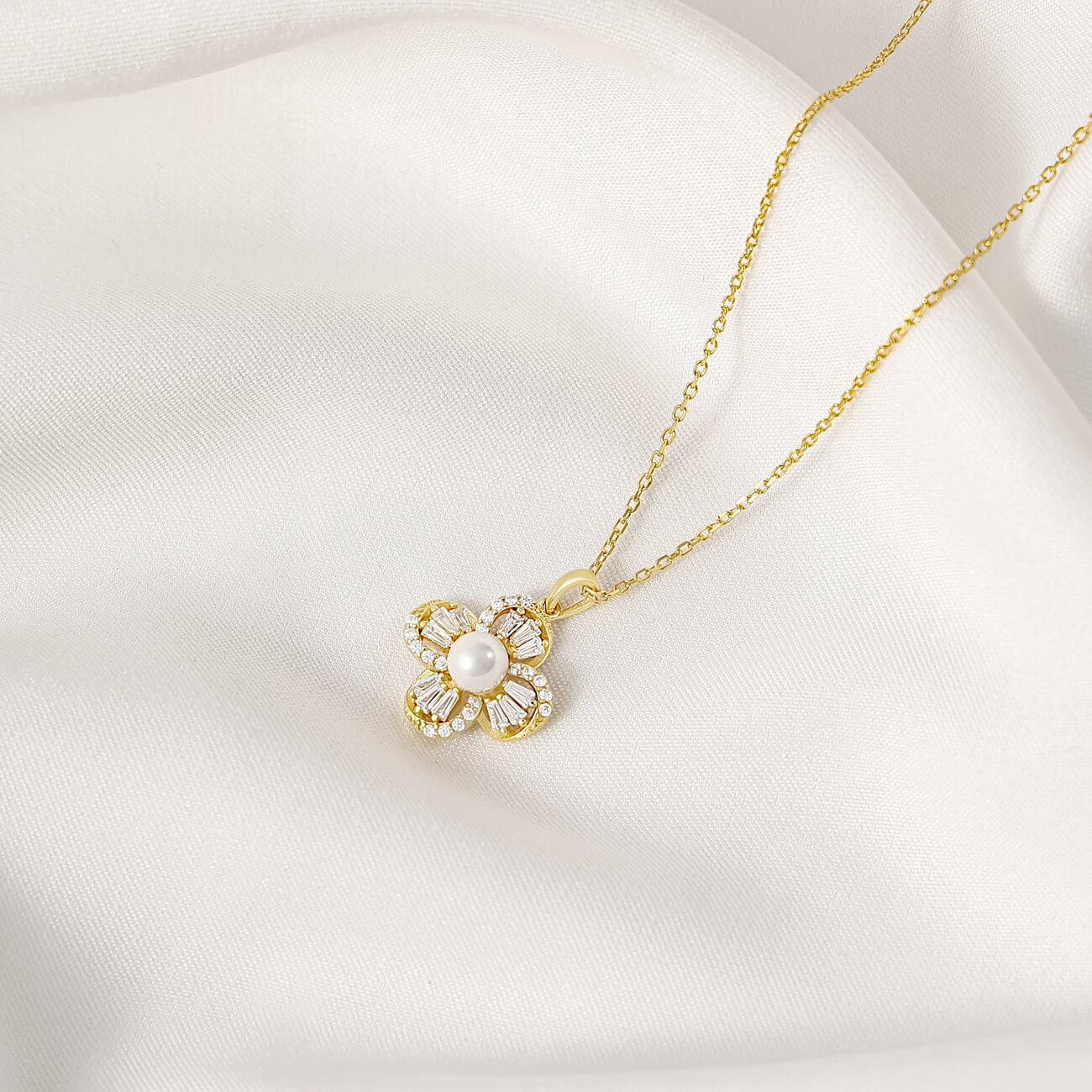 Floral Brooch Necklace