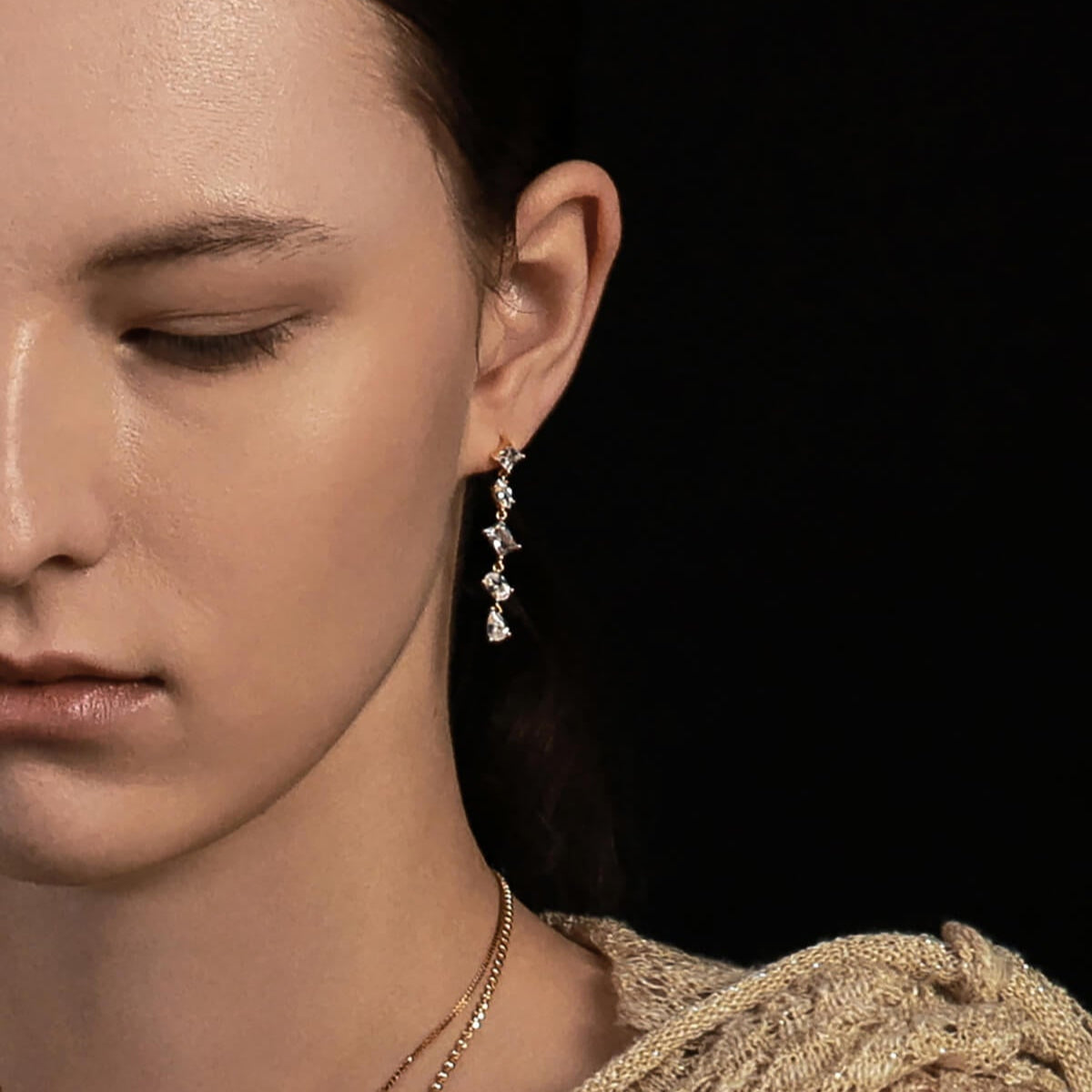 Echo of Cascading Lustre Earrings