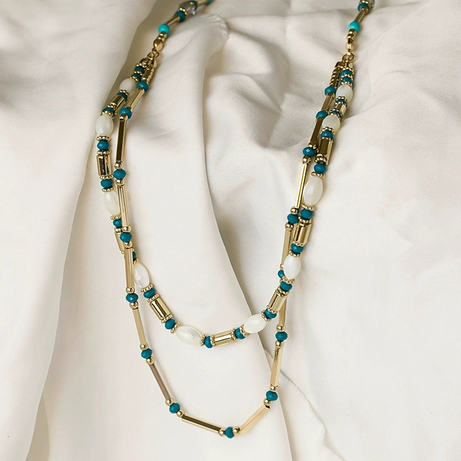 Blue beaded metal long necklace