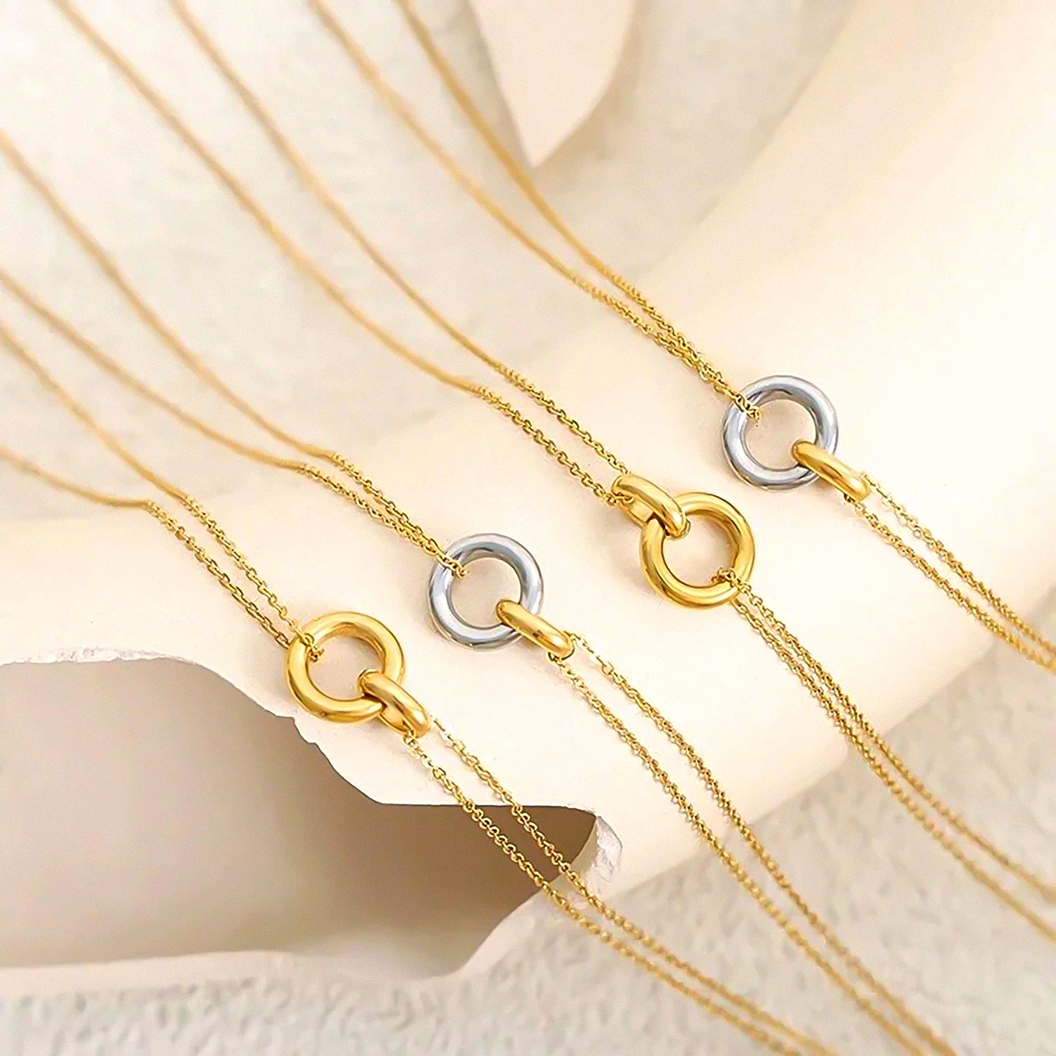 Golden Circle Link Necklace