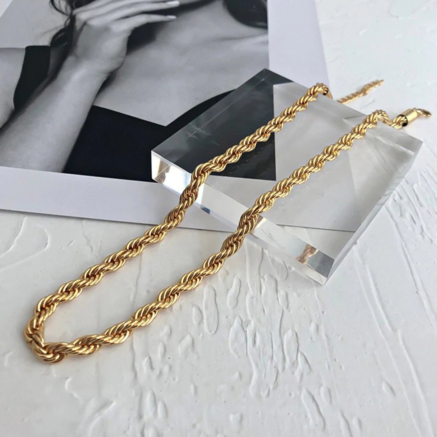 Golden Flow Rope Chain