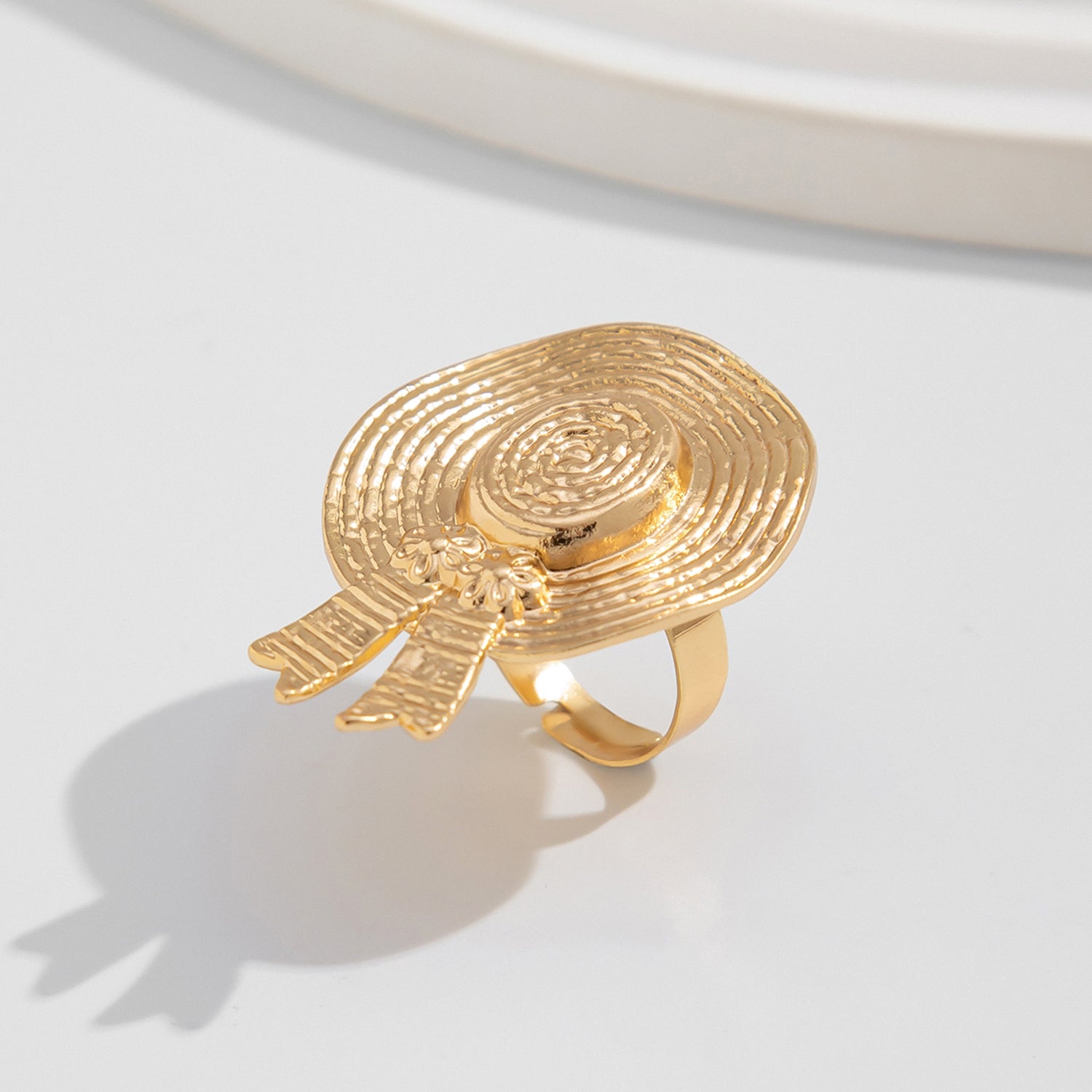 Stainless steel straw hat-shaped ring