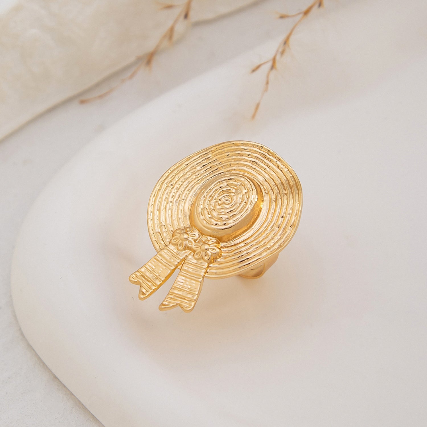 Stainless steel straw hat-shaped ring