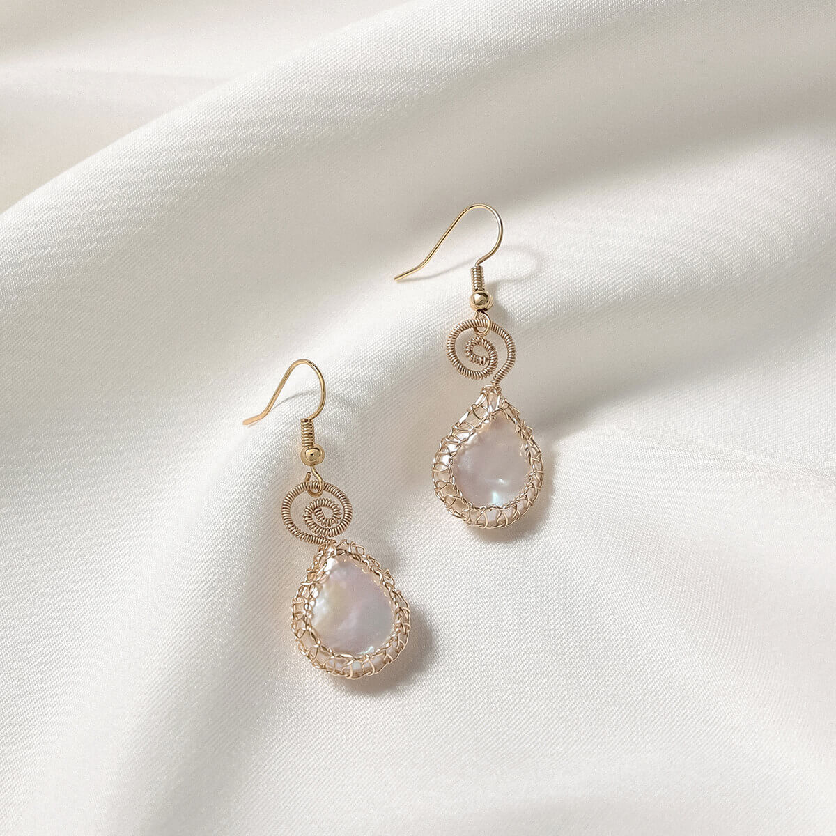 Echo of Lace Petals Earrings