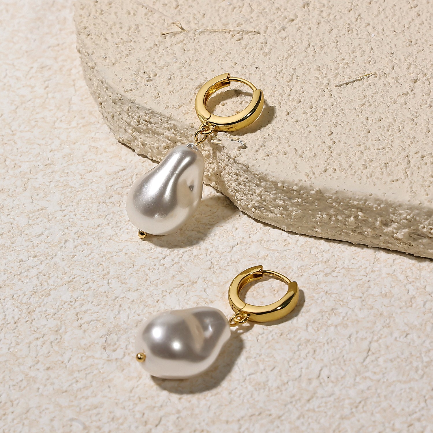 Baroque-shaped pearl earrings