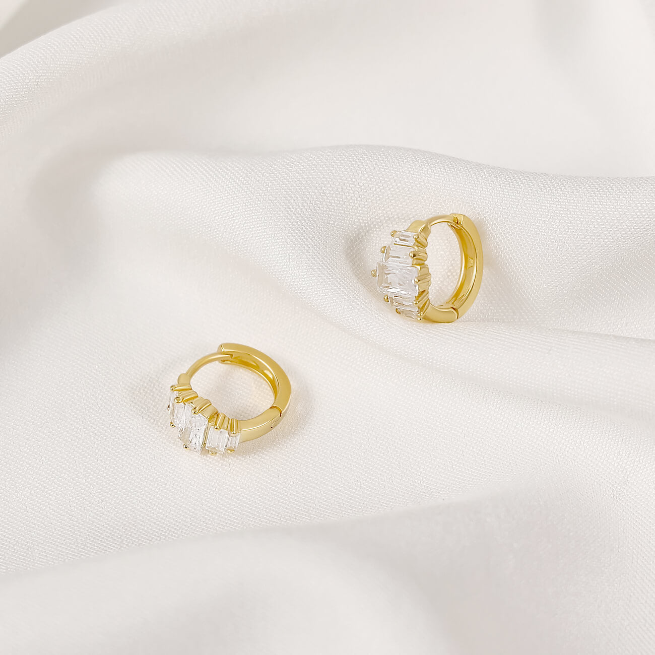 Echo of Checkered Light 
Earrings