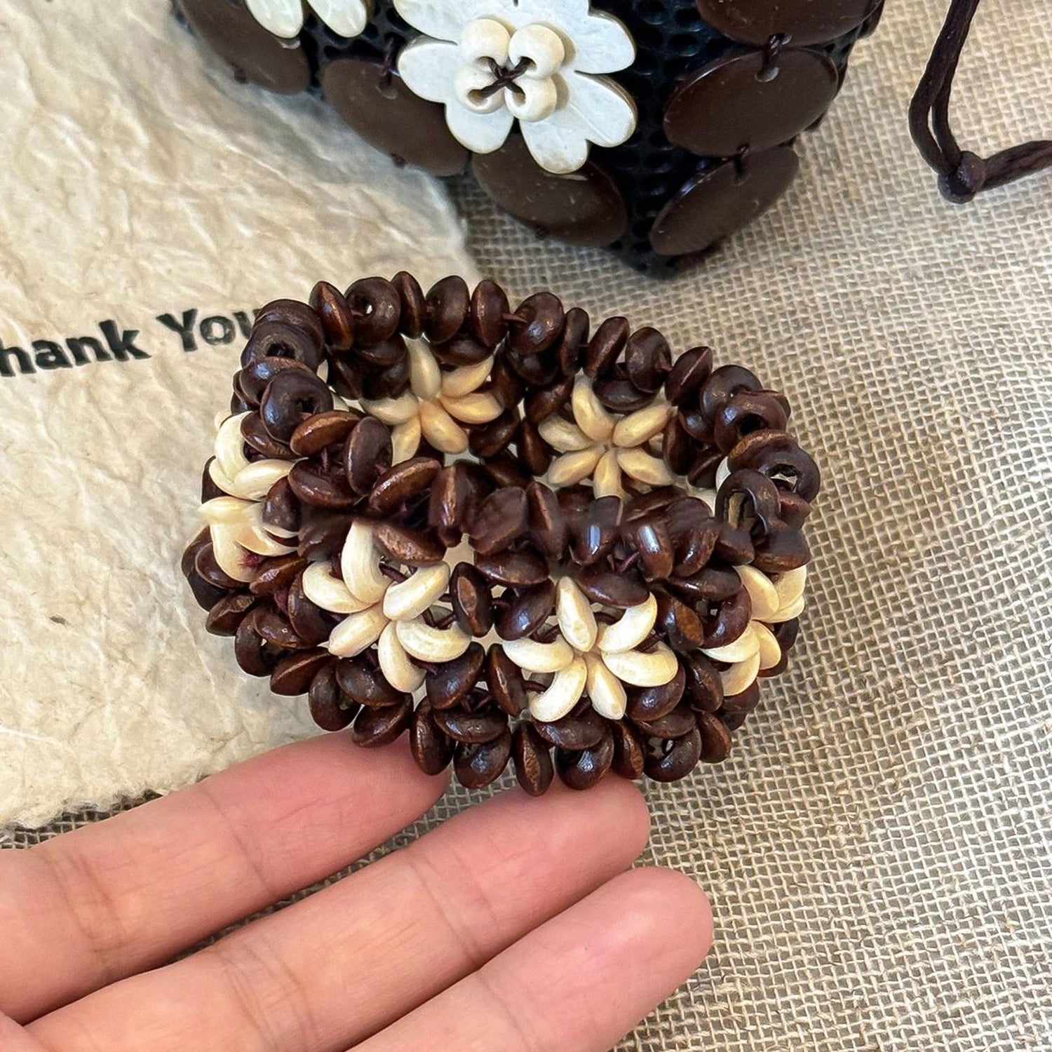 Bohemian-style round coconut shell beaded elastic bracelet