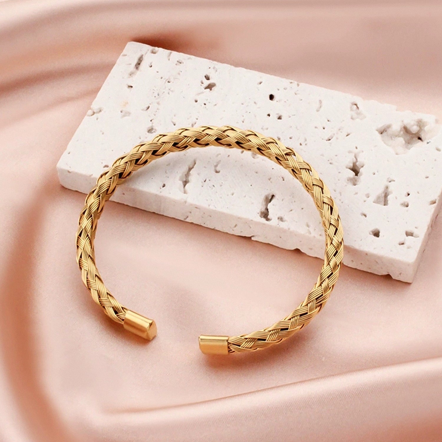 18k Yellow Gold