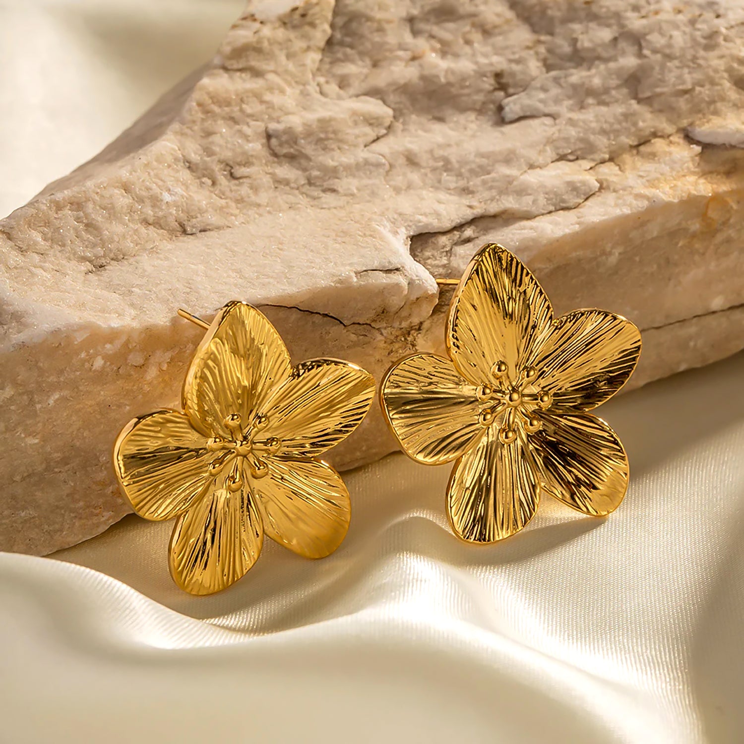 18k Yellow Gold