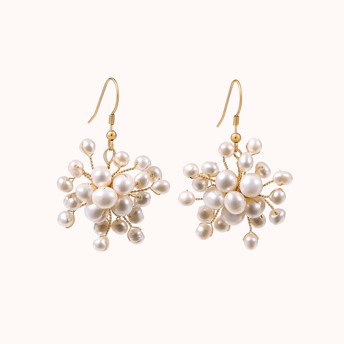 Echo of Lace Pins Earrings