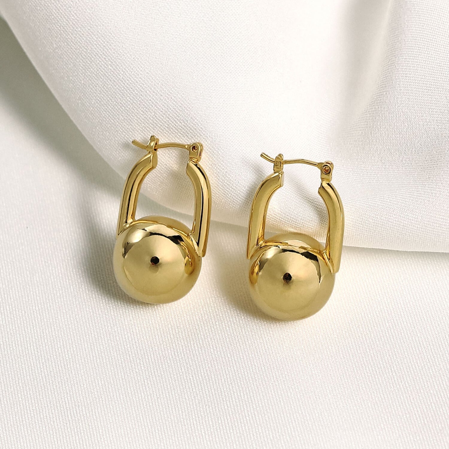 18k Yellow Gold