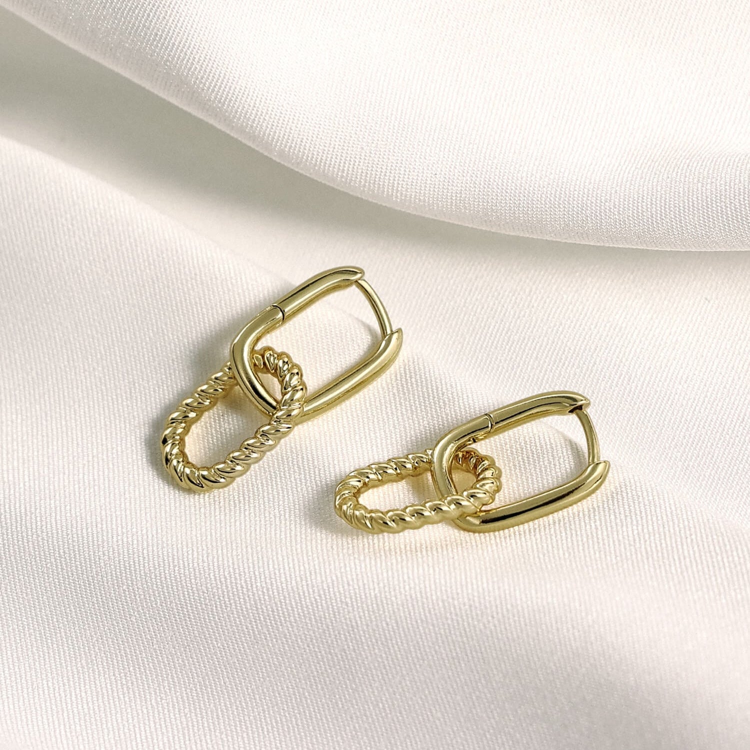 18k Yellow Gold