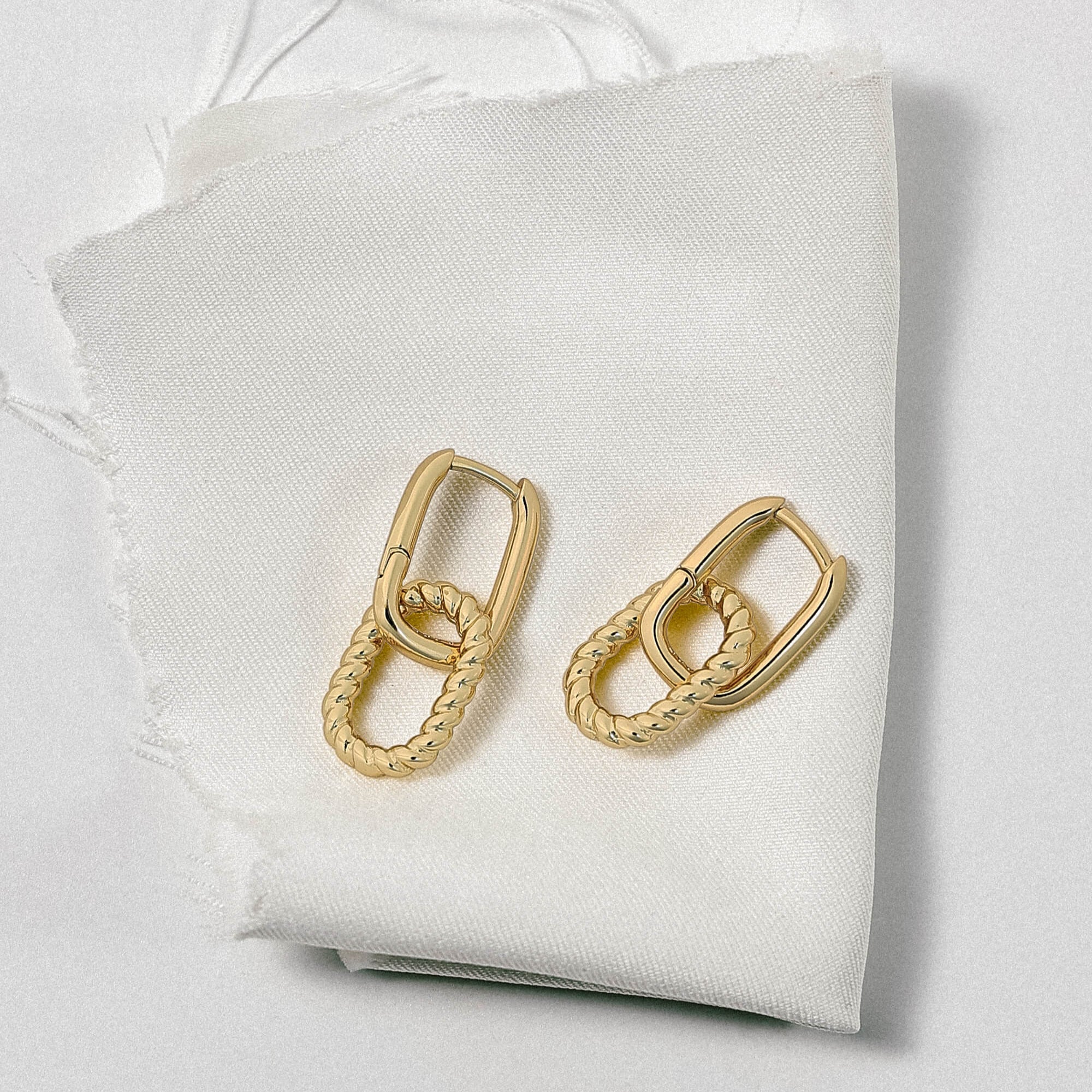18k Yellow Gold